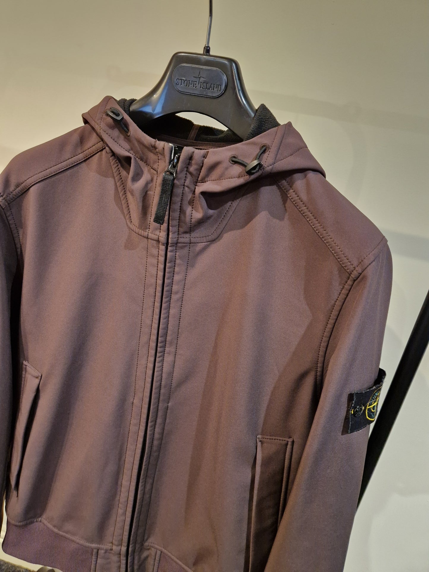 Stone Island Softshell-R Hooded Jacket - Burgundy